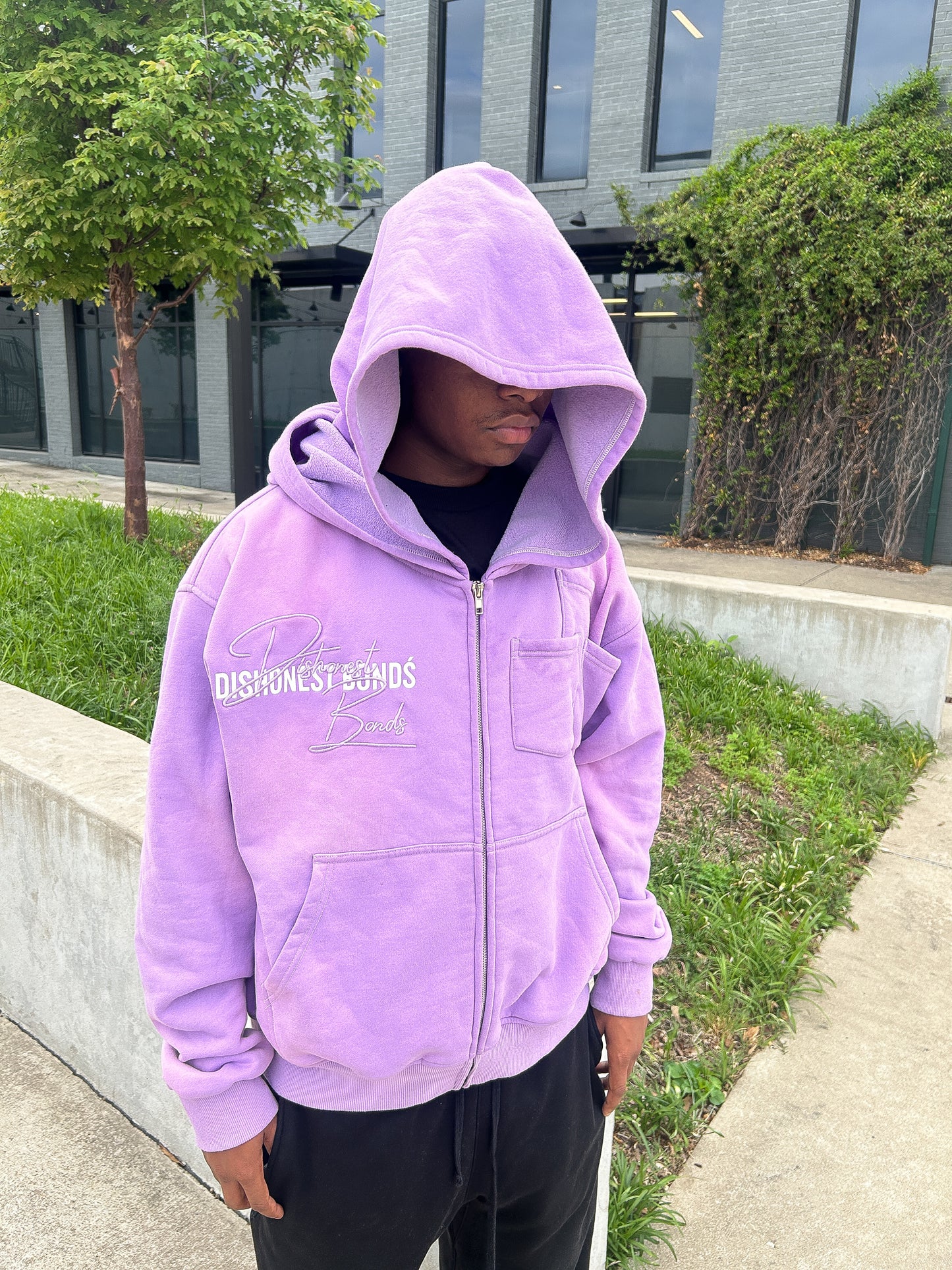 DISHONEST “VIOLET” PURPLE