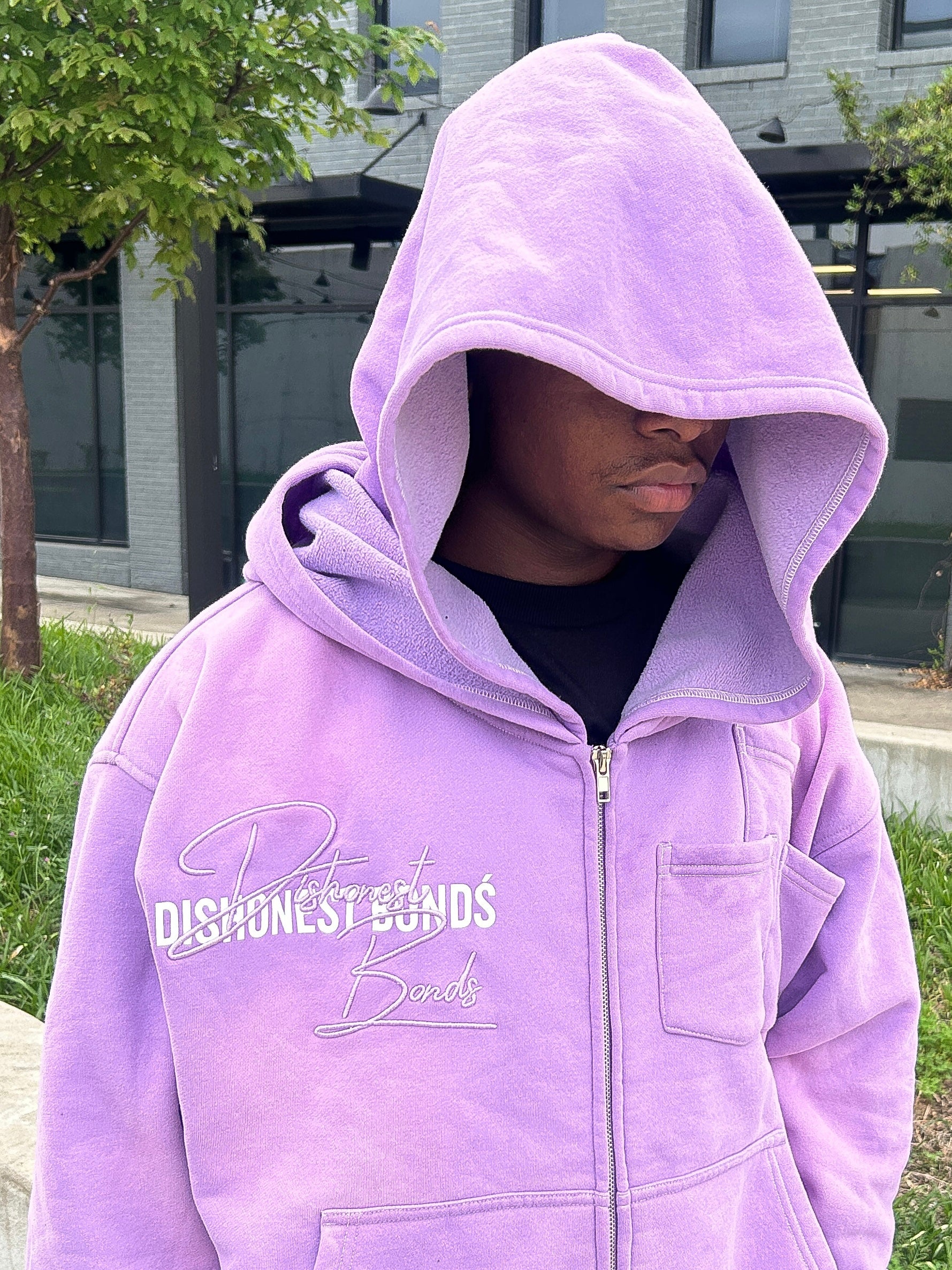 DISHONEST “VIOLET” PURPLE
